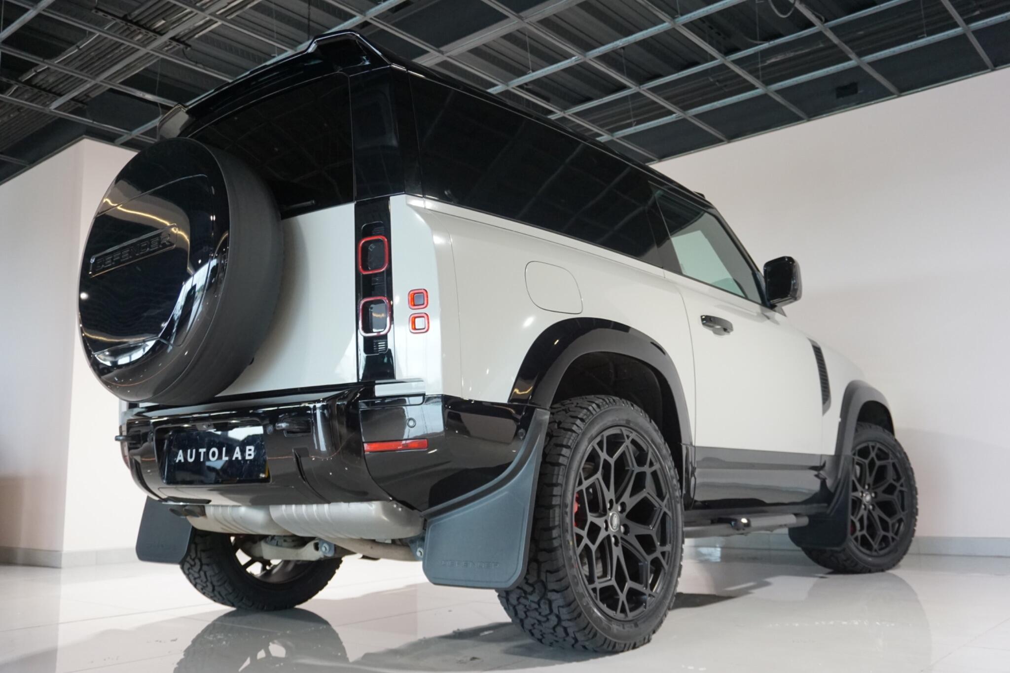 Land Rover Defender 90 3.0 D300 MHEV X-Dynamic HSE Hard Top SUV 3dr Diesel Auto 4WD SWB Euro 6 (s/s) (300 ps)